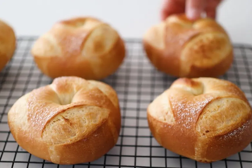 Buttery Sugar Rolls Recipe