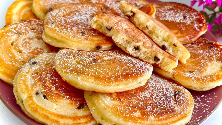 Fluffy Chocolate Chip Hotcakes