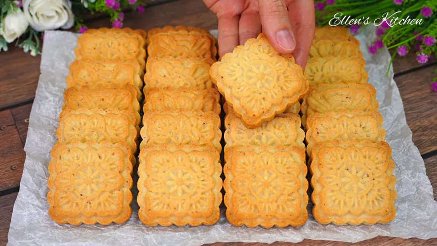 Patterned Almond Butter Cookies