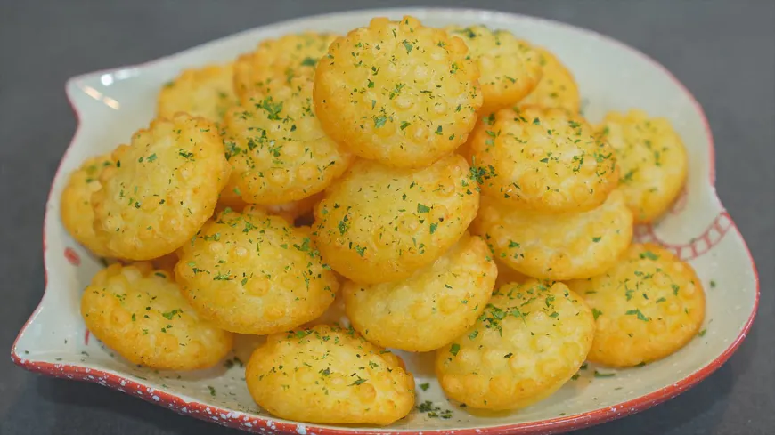 Golden Potato Crisp Cakes