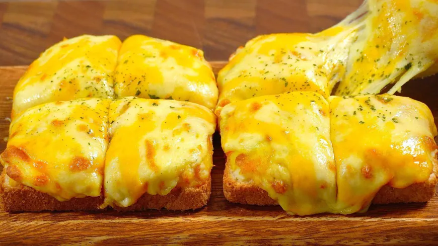 Cheesy Potato Curry Toast Recipe
