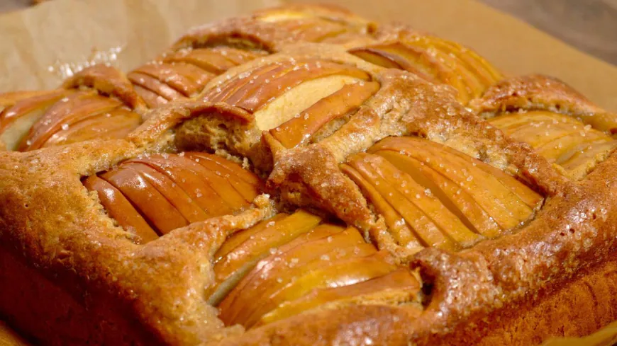 Apple Cake Recipe