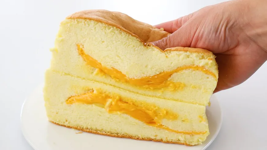 Cheese Filled Vanilla Cake Recipe