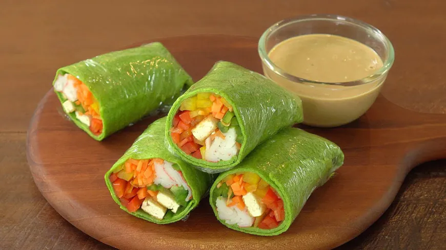 Spinach Wraps with Peanut Sauce Recipe
