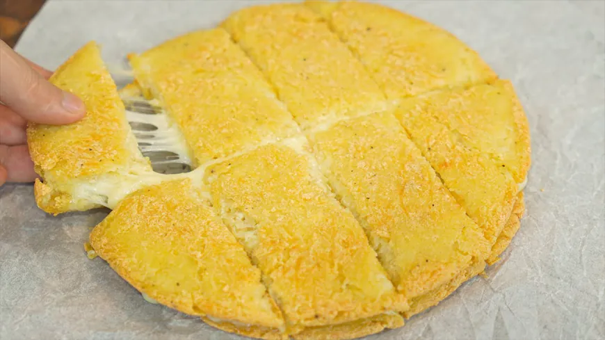 Cheesy Potato Tofu Flatbread Recipe