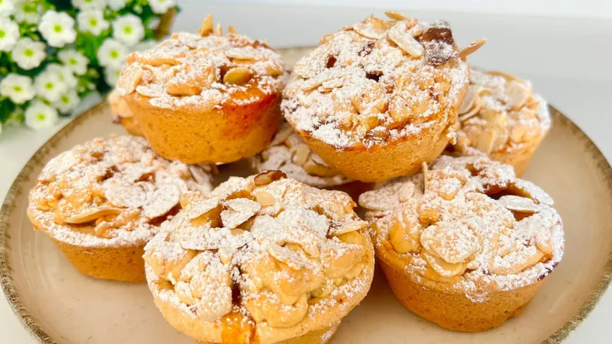 Peach Jam Almond Cakes Recipe