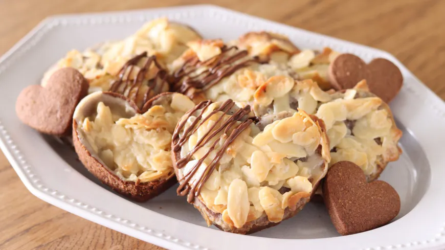 Chocolate Almond Florentine Cookies Recipe