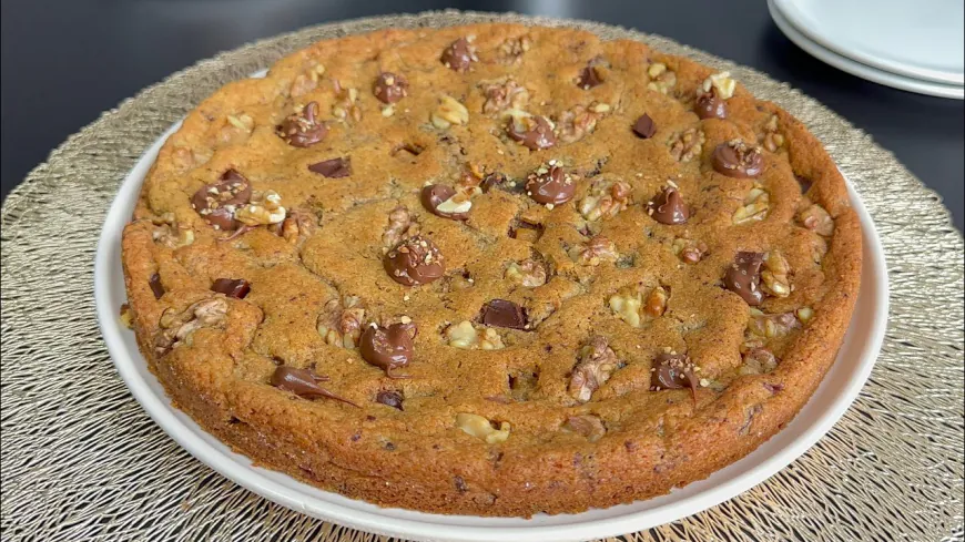 Chocolate Chip Cookie Cake Recipe