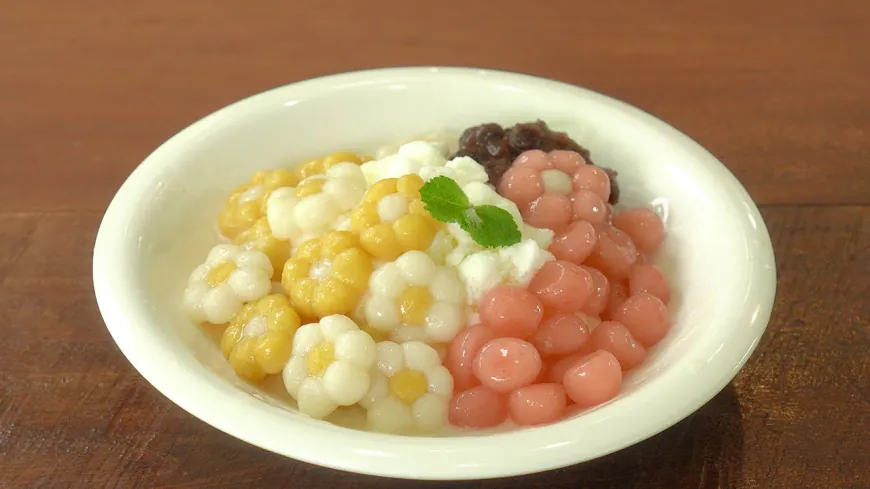 Mango & Strawberry Glutinous Rice Cake Dessert