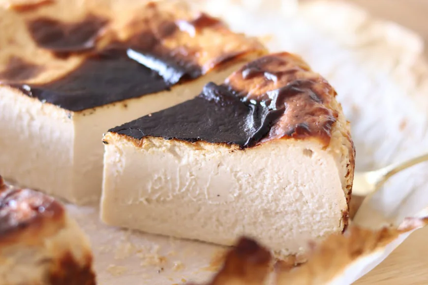 Roasted Green Tea Basque Cheesecake