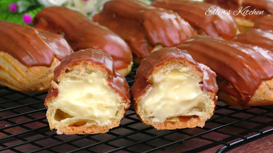 Yummy Chocolate Eclairs Recipe