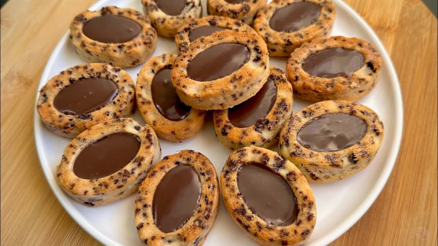 Chocolate Vermicelli Financier Bites