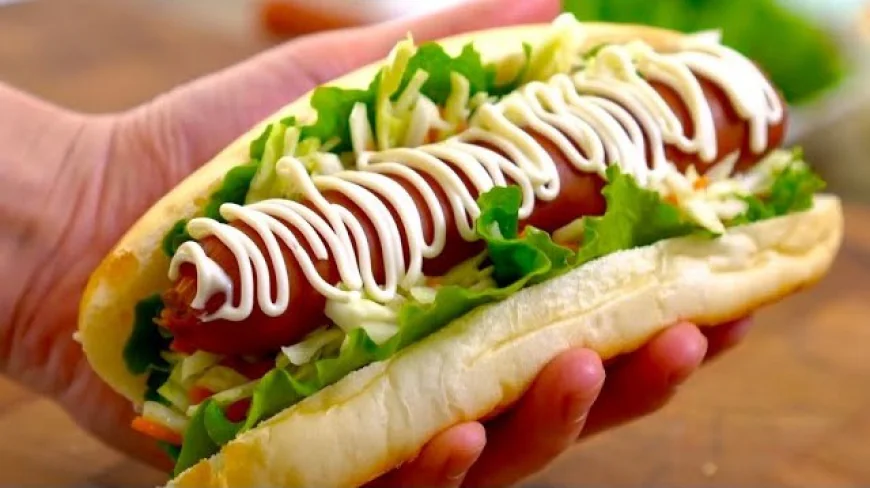 Coleslaw Sausage Sandwich Recipe
