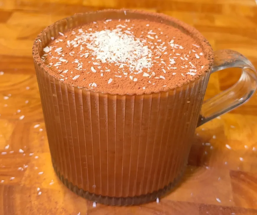 Creamy Persimmon Cacao Smoothie