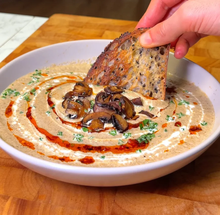 Creamy Vegan Mushroom Soup